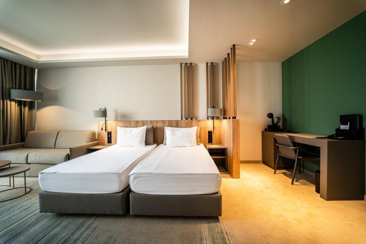 Hvd Reina Del Mar - Premium Spa Service & Free Parking Obzor Ngoại thất bức ảnh
